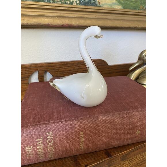 Vintage Hand Blown Glass Swan Art Glass Paperweight Figurine White Swan - Picture 1 of 6
